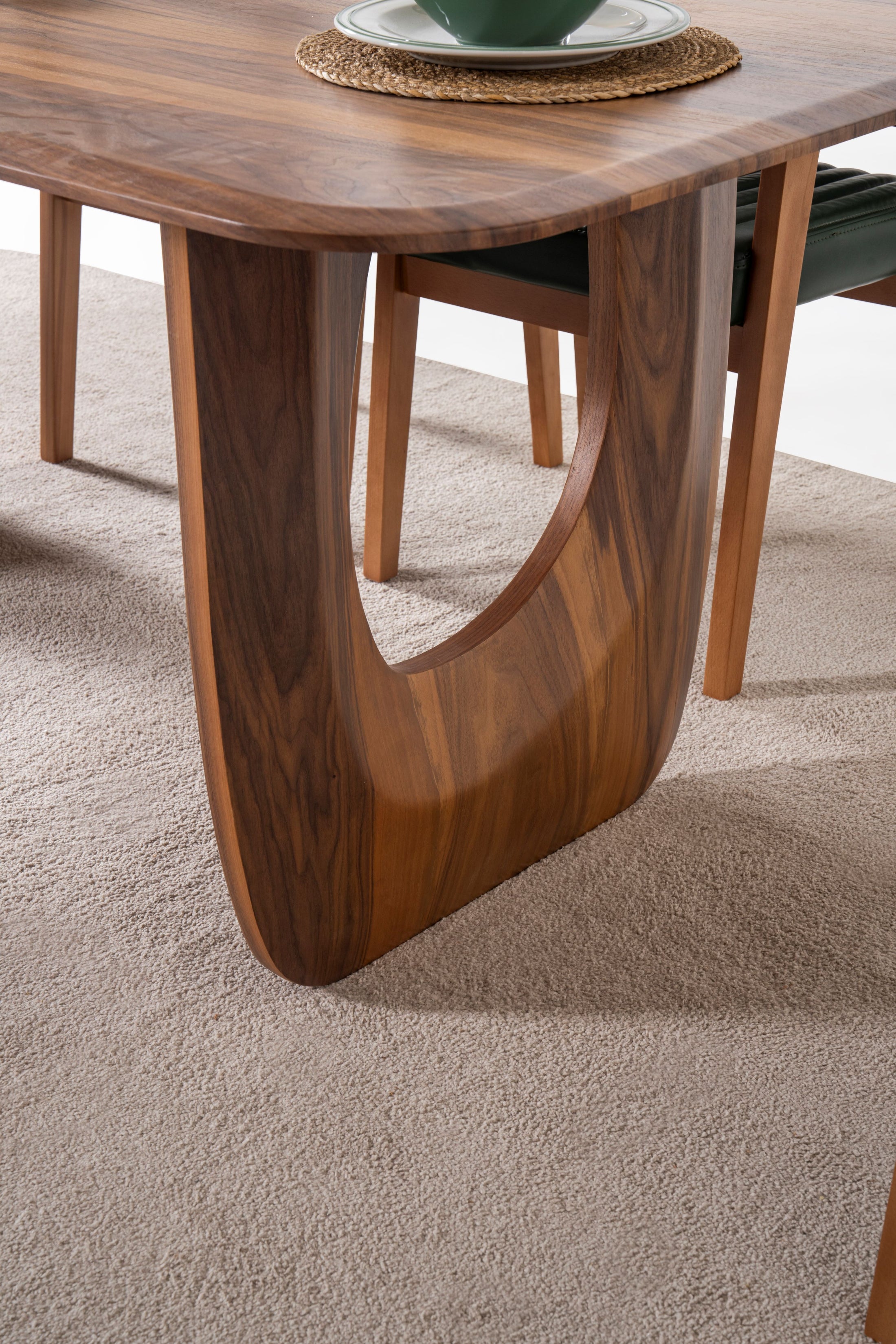 Table Trilye