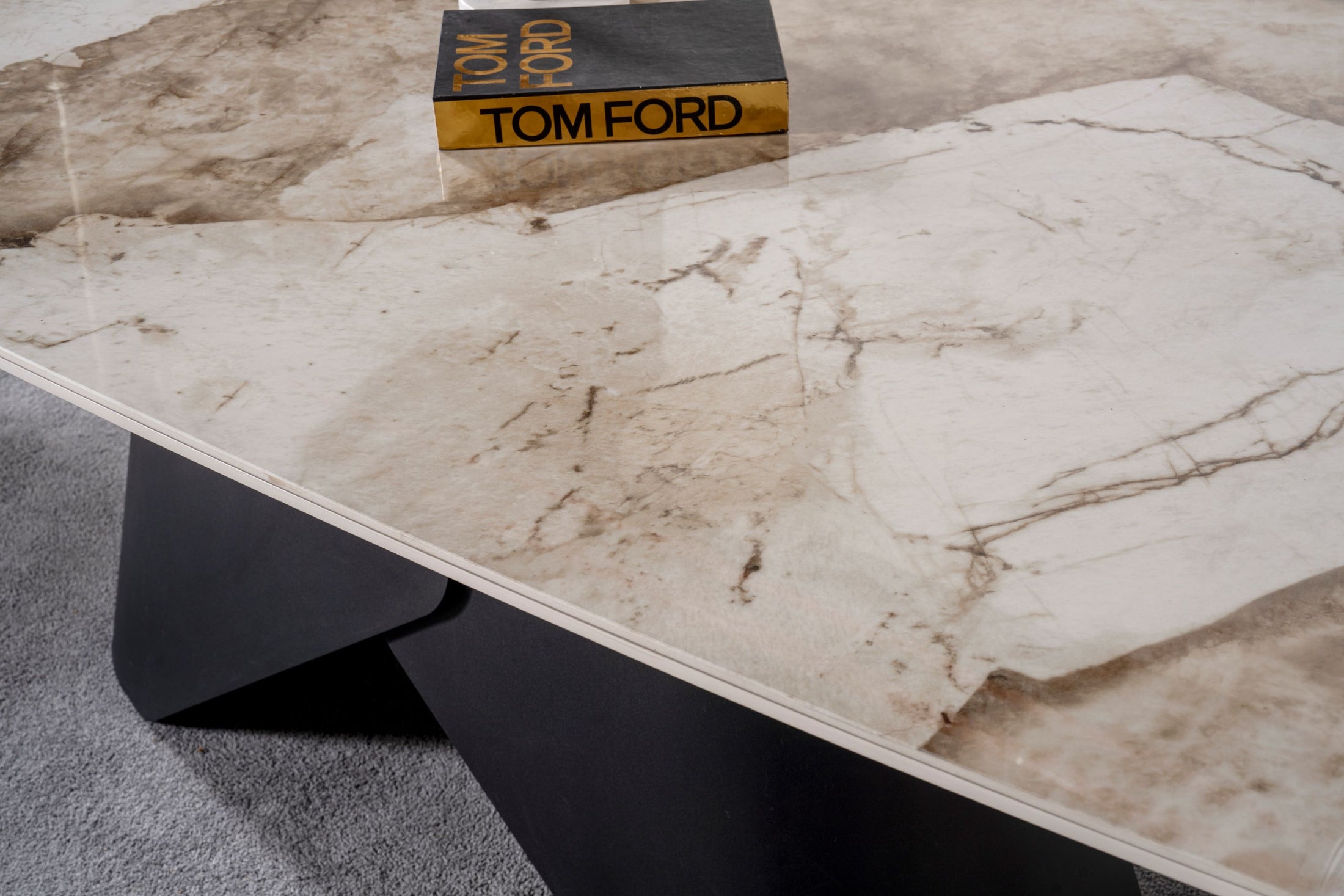 Table Armoni