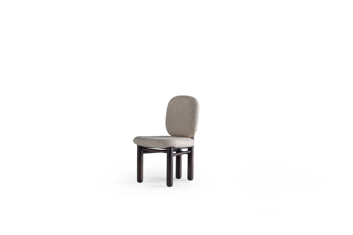 Chaise Marcus